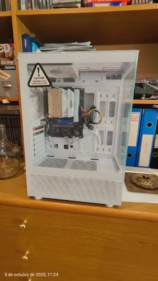 PC Intel i5 13420H con 32GB RAM a 6000 MHz