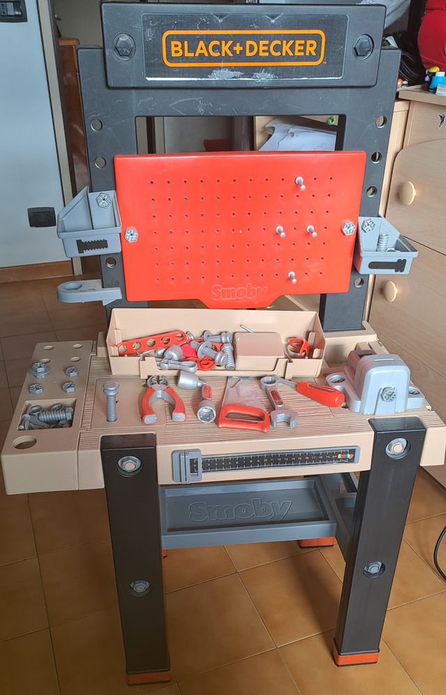 Banco da lavoro Black+Decker 
