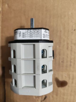 Commutatore a camme Bremas 32A 11kW 690V