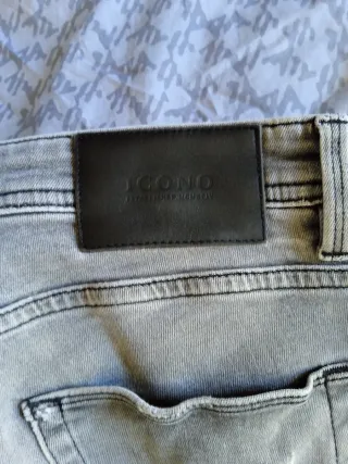 Pantalón vaquero ICONO gris chico