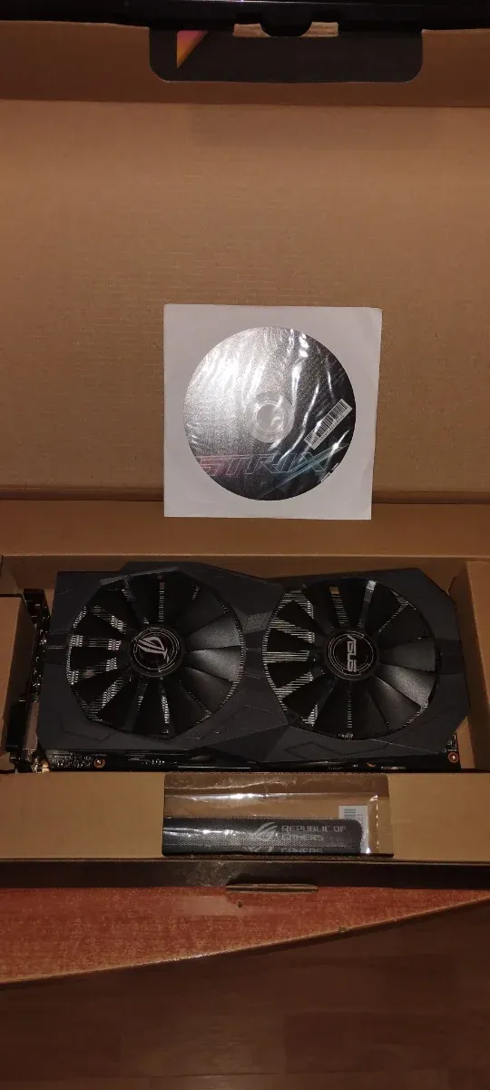 Gráfica Asus ROG Strix GTX 1050 Ti 4GB