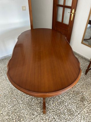 Mesa de salón extensible de madera