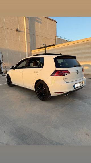 Volkswagen Golf VII GTD- 2.0 TDI 184 CV - Nacional