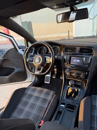 Volkswagen Golf VII GTD- 2.0 TDI 184 CV - Nacional