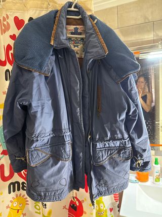Parka Azul Canada Goose con Capucha