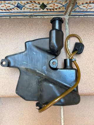 Depósito Aceite Piaggio Zip