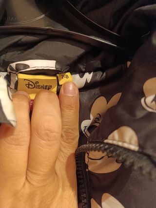 Abrigo acolchado Mickey Mouse nuevo
