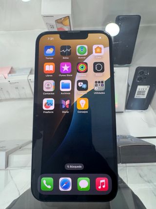iPhone 13 
