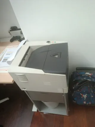 Impresora Kyocera Ecosys FS-1320D, con cable USB
