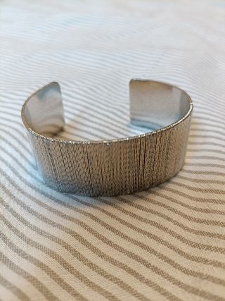Bracciale rigido Stroili effetto rigato
