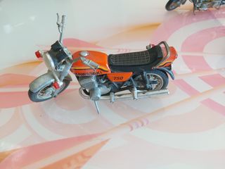 Maquetas de motos a escala para coleccionistas
