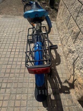 Bicicleta Lombardo azul y blanca