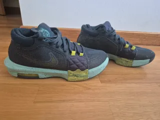 Zapatillas Baloncesto Nike Lebron Witness VIII