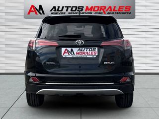 Toyota RAV4 ADVANCE 2.2D