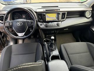 Toyota RAV4 ADVANCE 2.2D