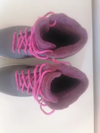 Zapatillas bota Adidas Invierno Talla 5 US. 