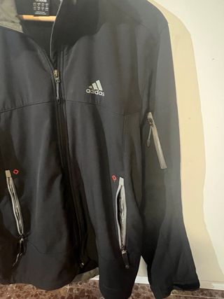 Chaqueta Adidas CLIMAPROOF Talla M