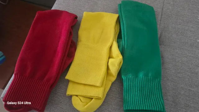 Calzini da calcio - rosso, verde, giallo