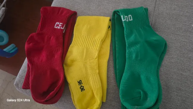 Calzini da calcio - rosso, verde, giallo