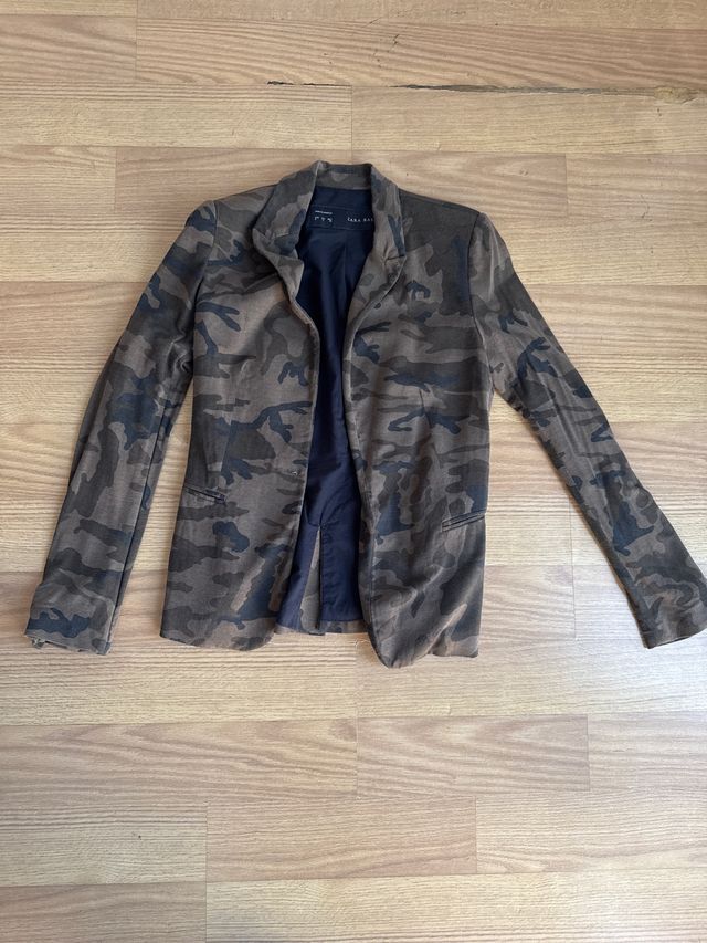 Blazer Zara Camuflaje Marrón