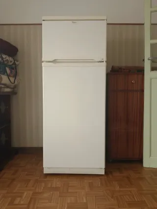 Nevera Whirlpool Blanca