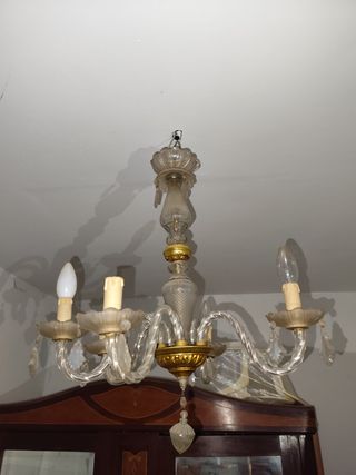 Lámpara de cristal antigua dorada