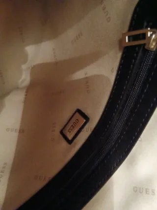 Bolso Guess Negro Cadena Plata