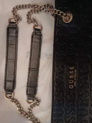 Bolso Guess Negro Cadena Plata