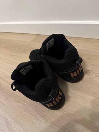 Zapatillas Nike - PRECIO NEGOCIABLE 