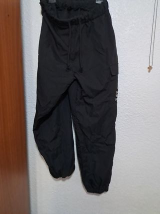 Pantalón  negro talla M/L