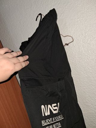Pantalón  negro talla M/L