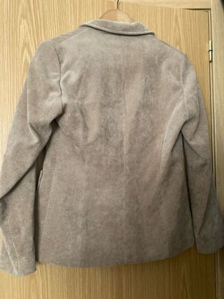 Blazer pana entallada beige talla S marca Dandara