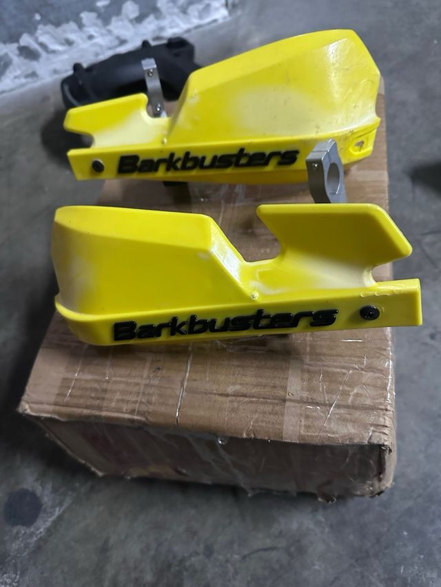 Paramanos Barkbusters Abiertos