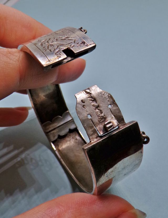 ANTICO BRACCIALE VITTORIANO ARGENTO