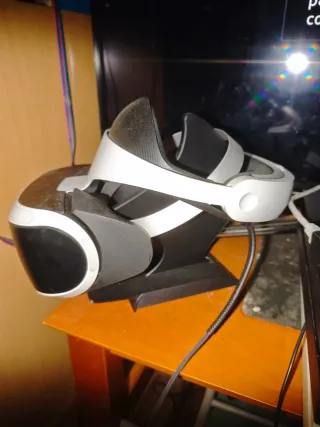 Gli occhiali per realtà virtuale Sony PS4 hanno aggiunto il fucile