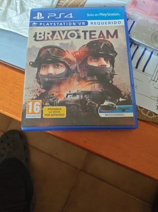 Gli occhiali per realtà virtuale Sony PS4 hanno aggiunto il fucile