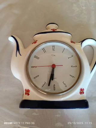 Reloj de pared cerámica tetera