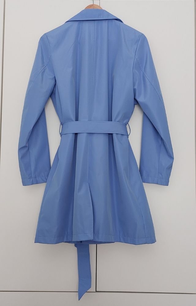 Gabardina b.young azul