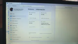 Ordenador portátil Lenovo Negro