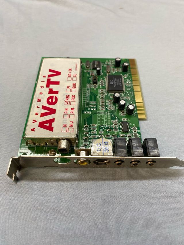 Tarjeta TV AVerMedia AVerTV