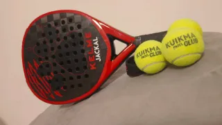 Pala Padel Kelme Jackal 
