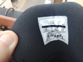 Zapas Nike Jordan Negras Talla 42,5.precio negocia