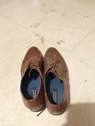Zapatos de vestir marrones para hombre