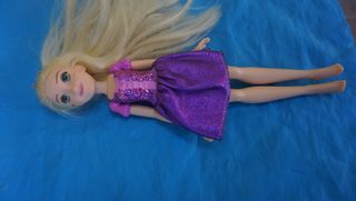 Muñeca Ana 27 cm y regalo cajita cosas frozen II