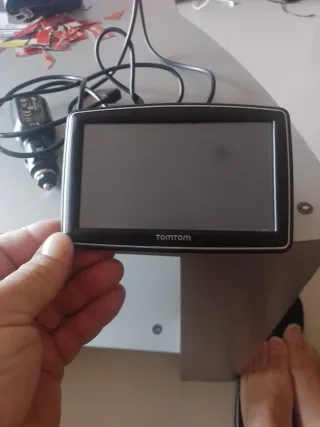 GPS TomTom con cargador