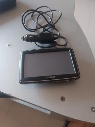 GPS TomTom con cargador