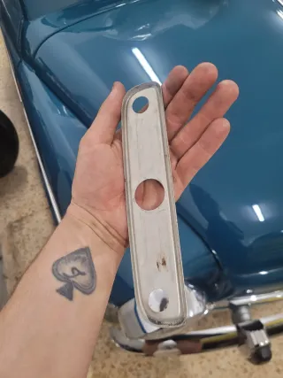 Chapa salpicadero Seat 600