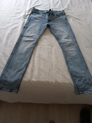 Jeans Levis Line 8. 