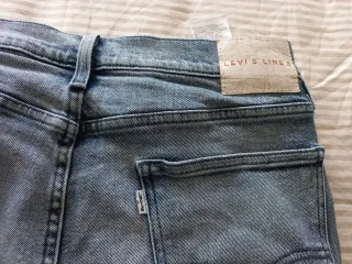 Jeans Levis Line 8. 