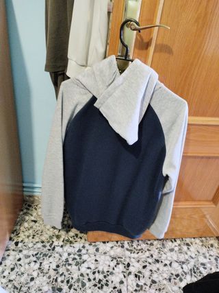 Lote 2 sudaderas niño talla 16.
